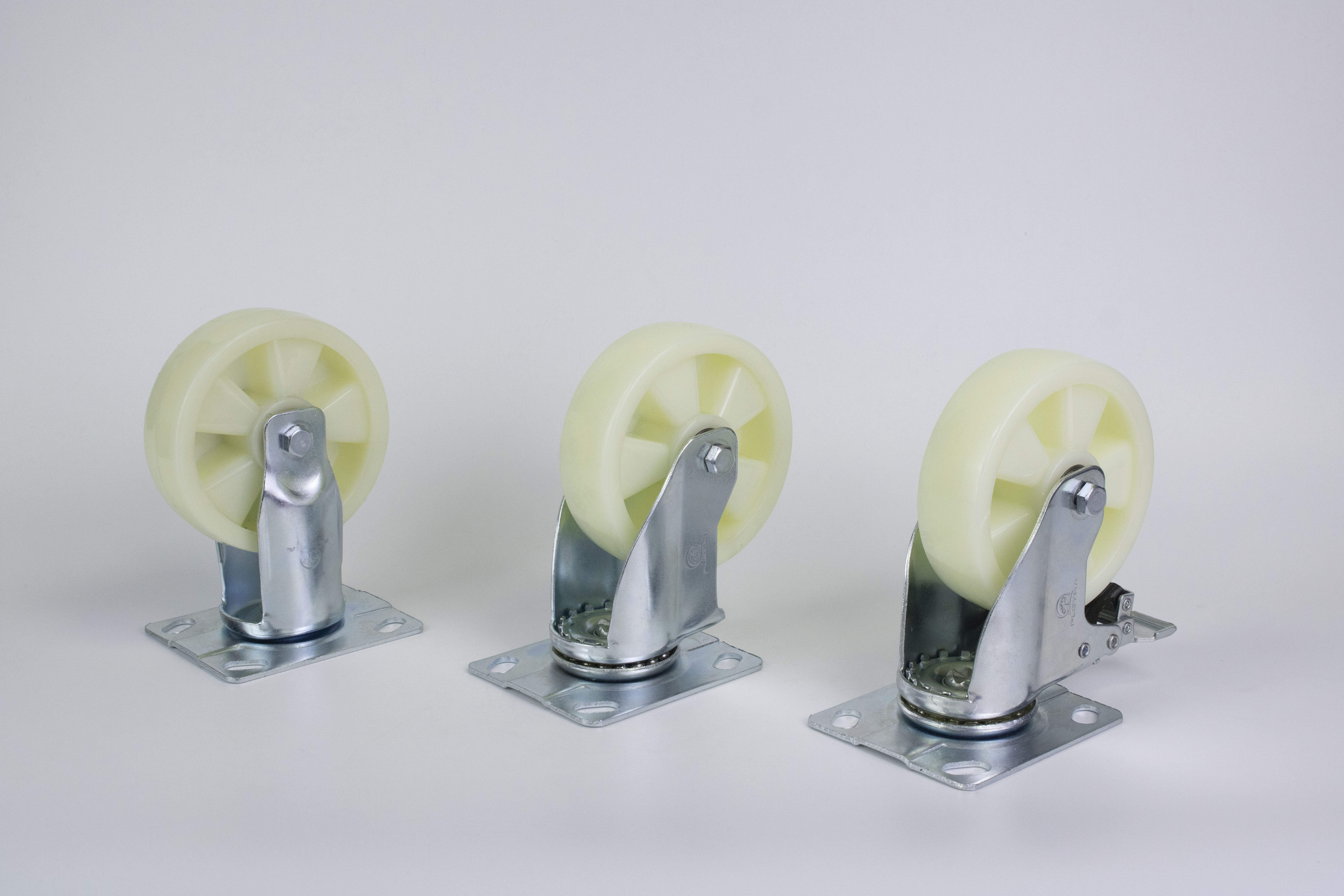 Bánh xe Pleyma PP - Xoay Khóa - 5Inch